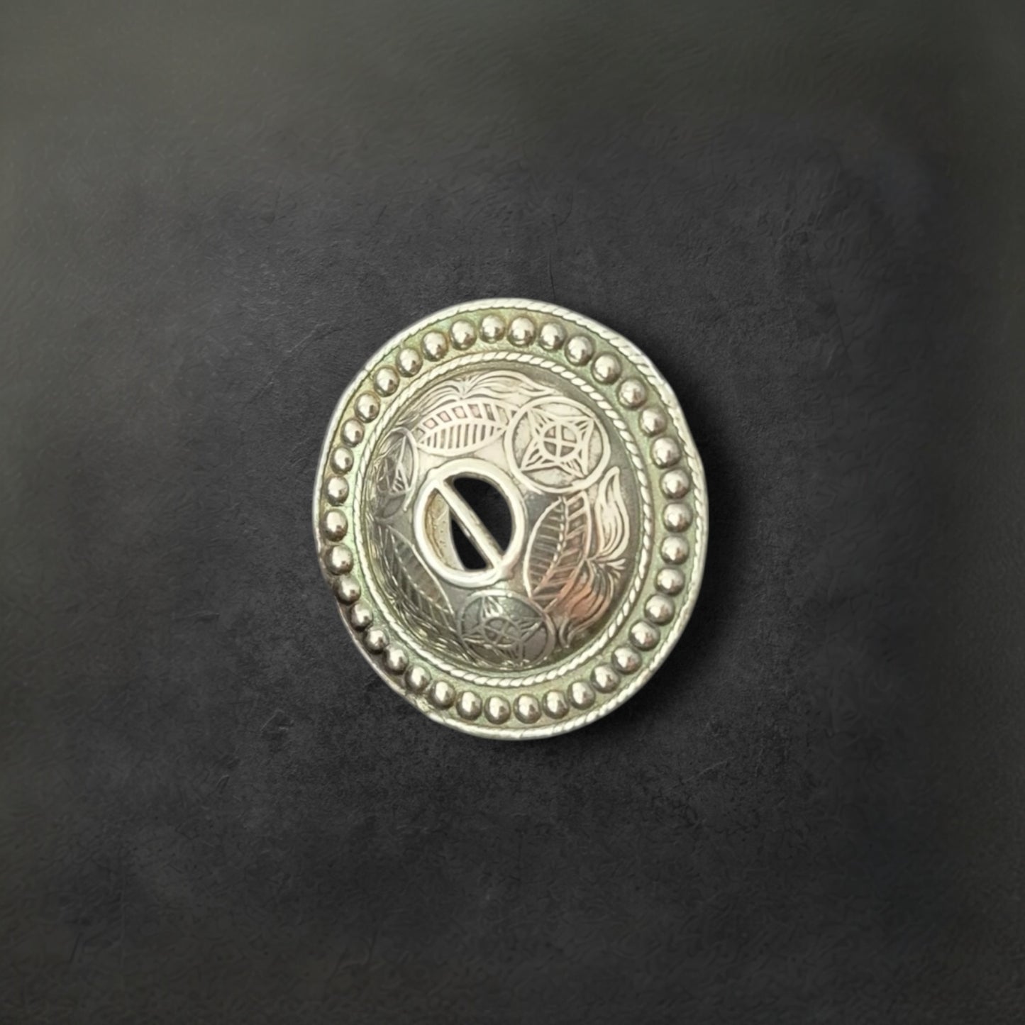 Estonian | Large Shield Ring - 925 Sterling Silver