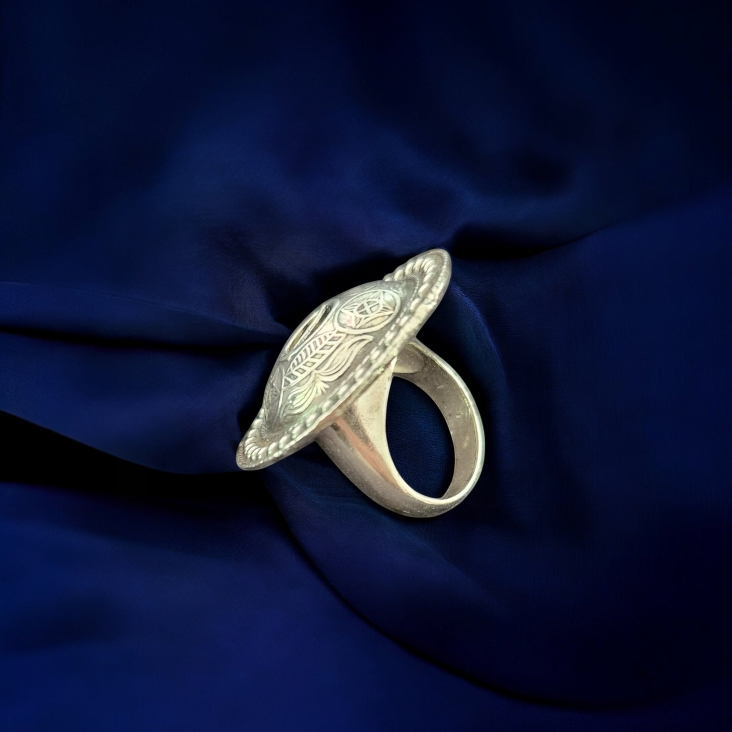 Estonian | Large Shield Ring - 925 Sterling Silver